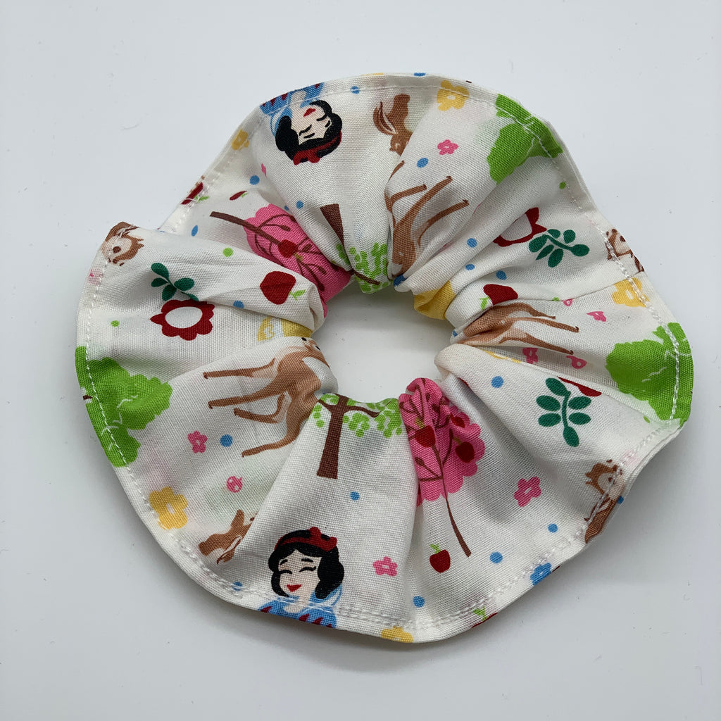 Snow White Scrunchie - 90s Fashion Scrunchie