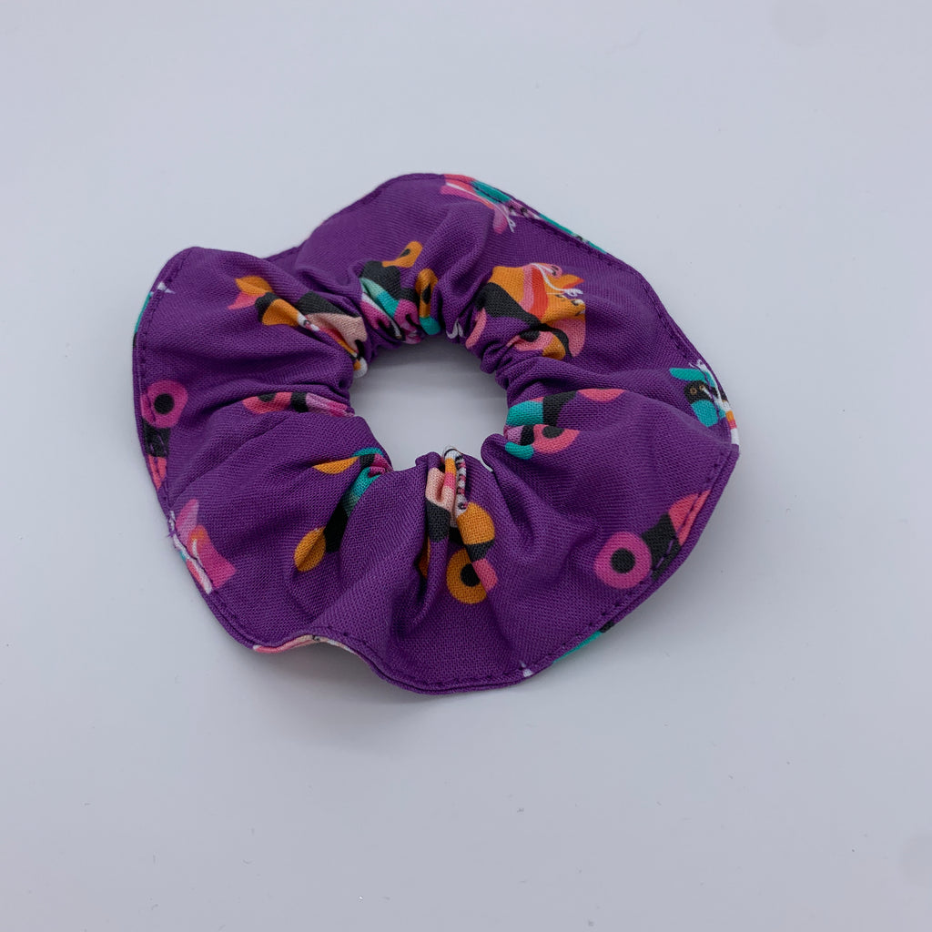 Roller Skates Scrunchie - 90s Fashion Scrunchie