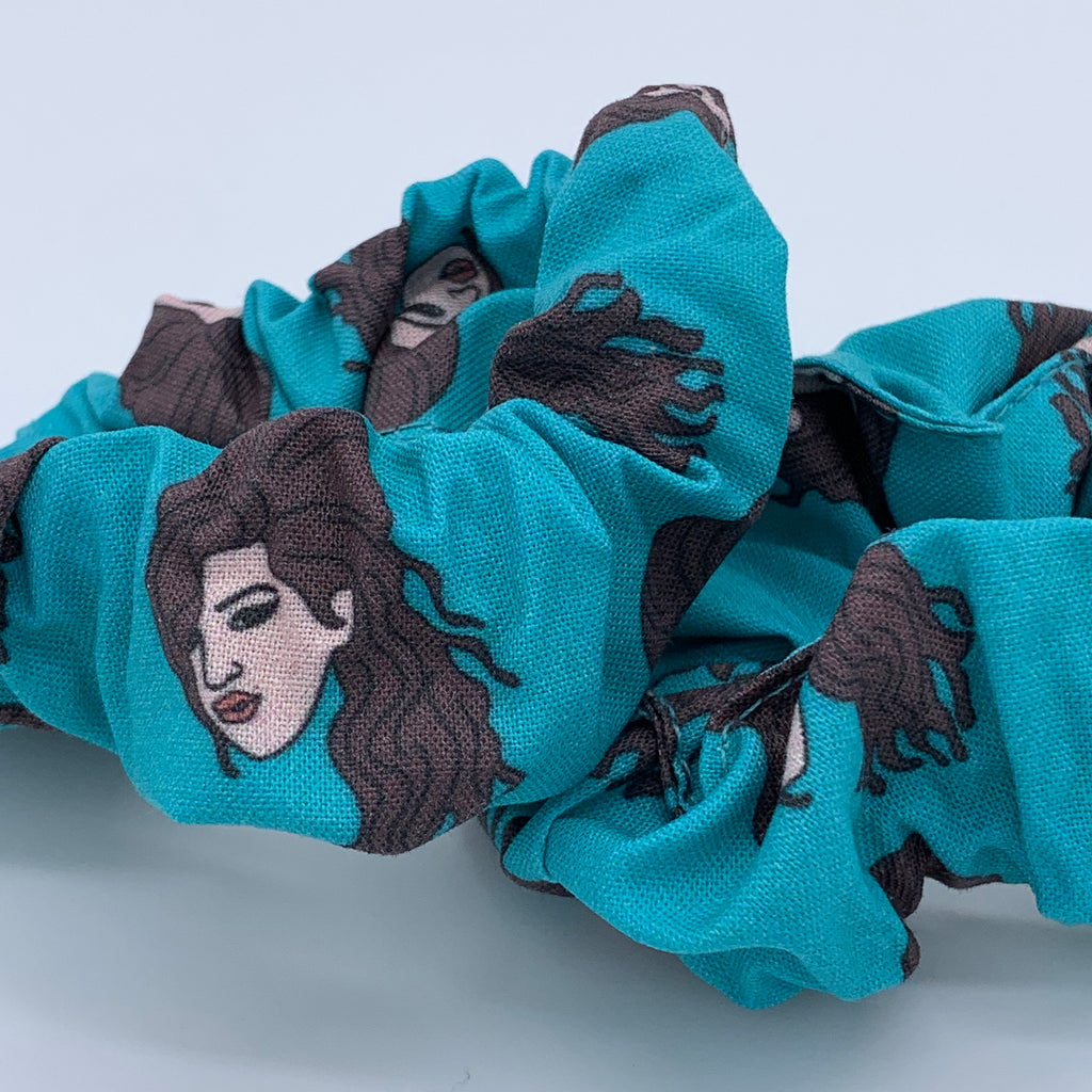 Amy Winehouse Scrunchie - 90s Fashion Scrunchie