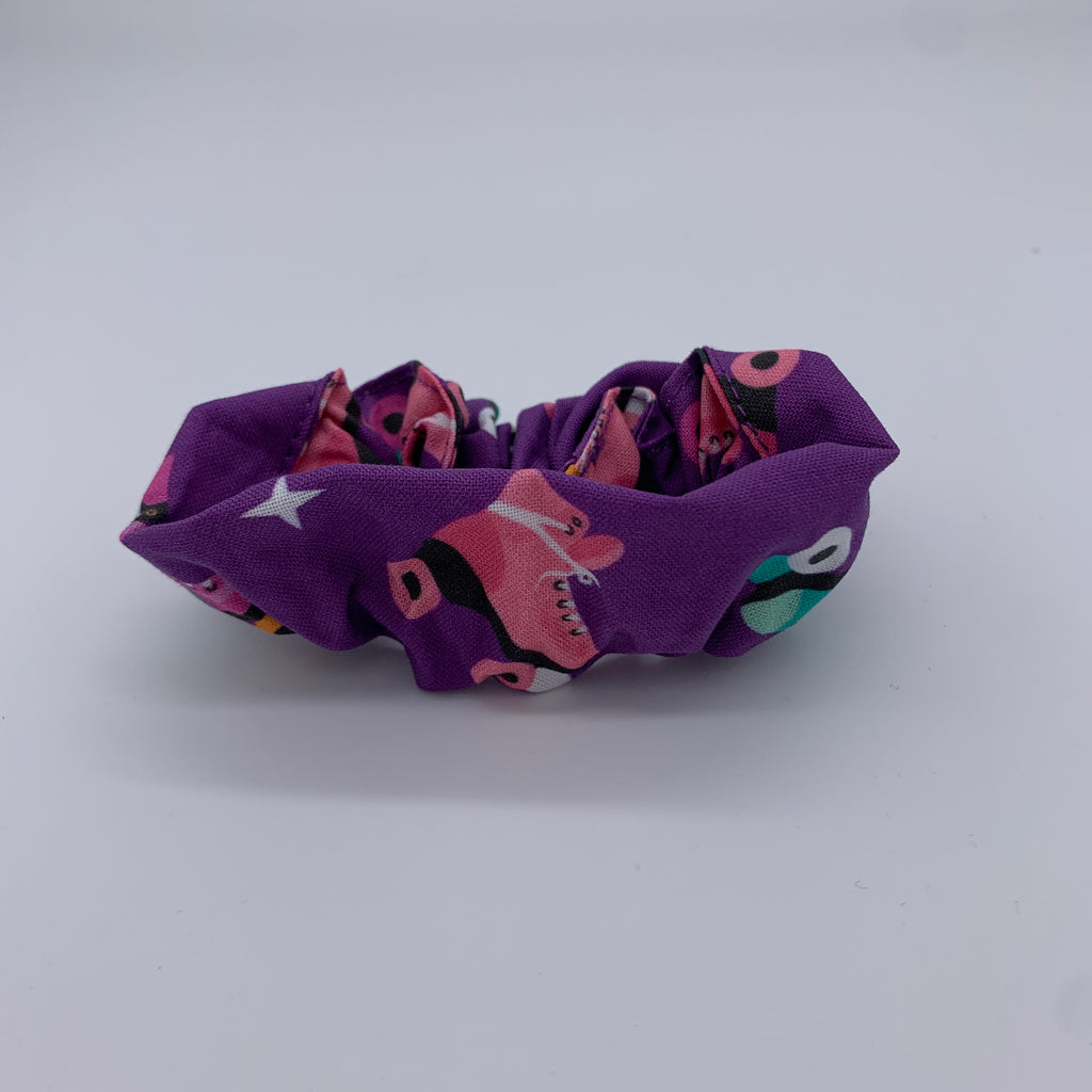 Roller Skates Scrunchie - 90s Fashion Scrunchie