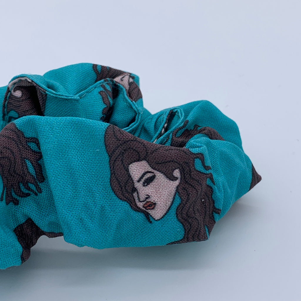 Amy Winehouse Scrunchie - 90s Fashion Scrunchie