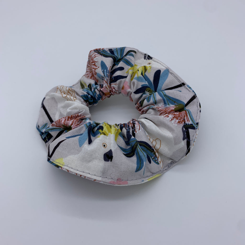 Cockatoo Scrunchie - Australiana Scrunchy - Bird Scrunchie